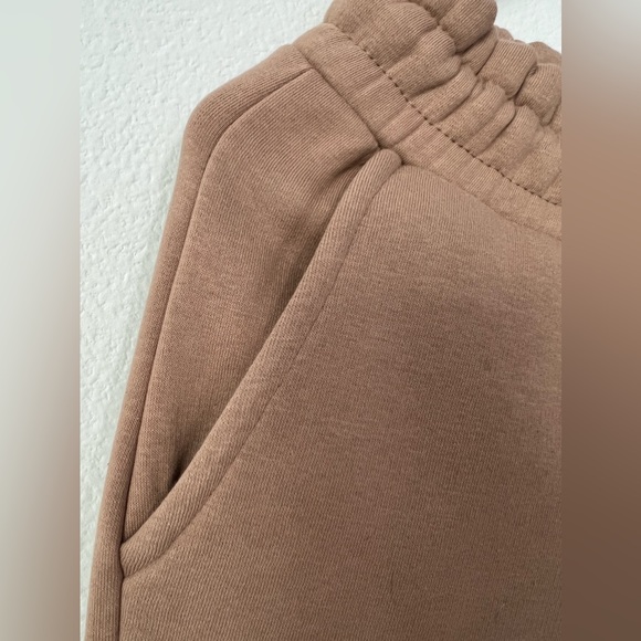 A two-piece fleece suit. Brand Whitney. - Picture 4 of 6